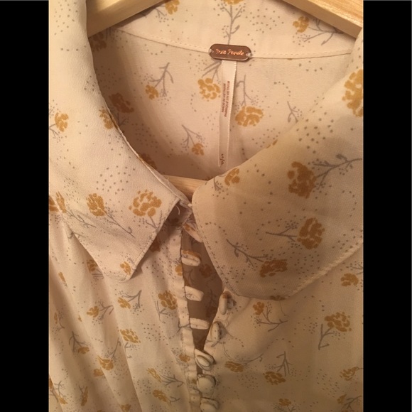 FREE PEOPLE Button down Top Sz S - Picture 7 of 7